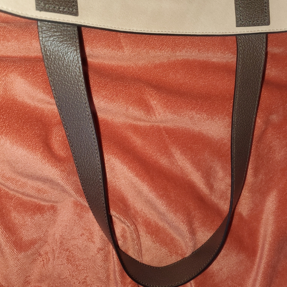 Gucci Beige and Green Tote with Red Stripe - Picture 3 of 16
